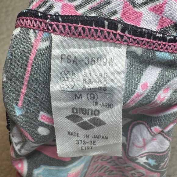 Arena toughsuit one piece swimsuit - Picture 11 of 11